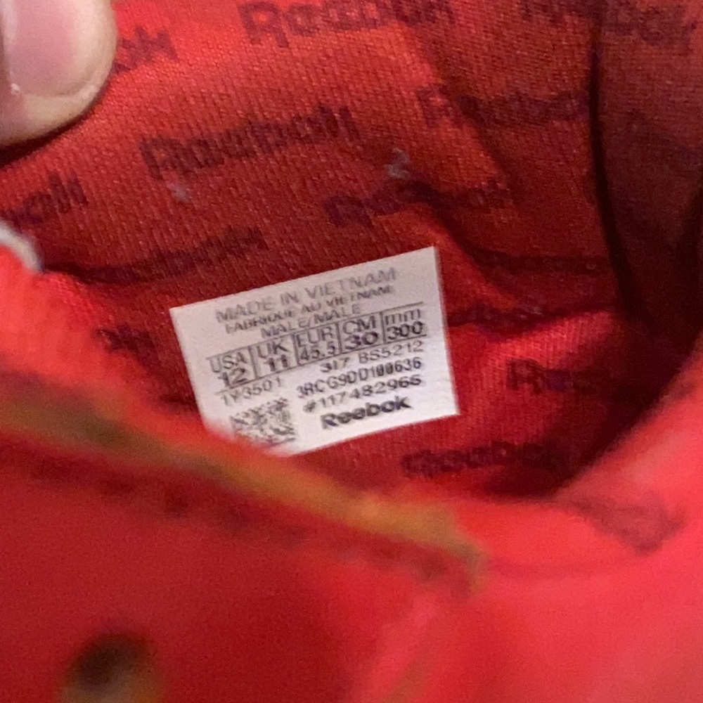 Red Reebok’s size: 12 - Picture 4 of 4